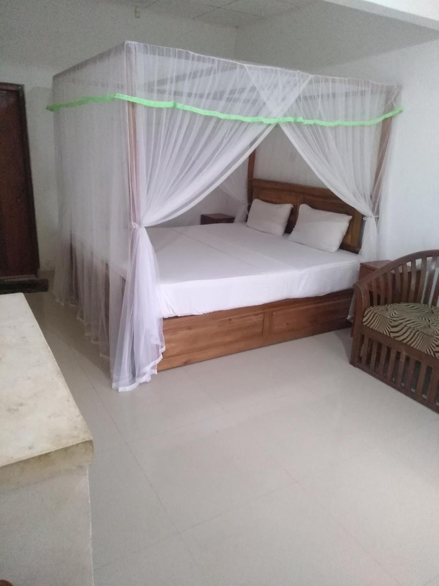Sinharaja Hostel 114 Денияя Екстериор снимка