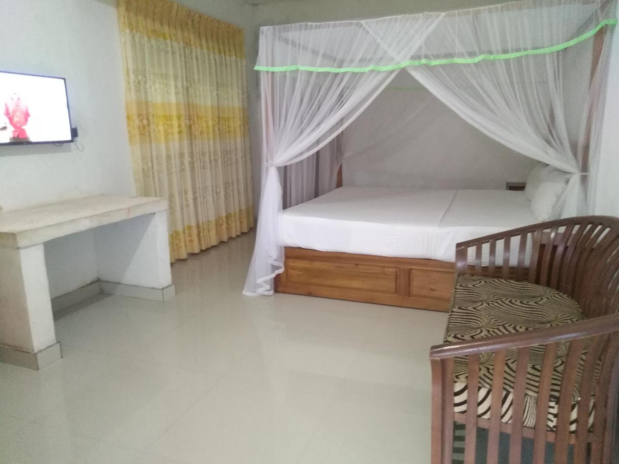 Sinharaja Hostel 114 Денияя Екстериор снимка