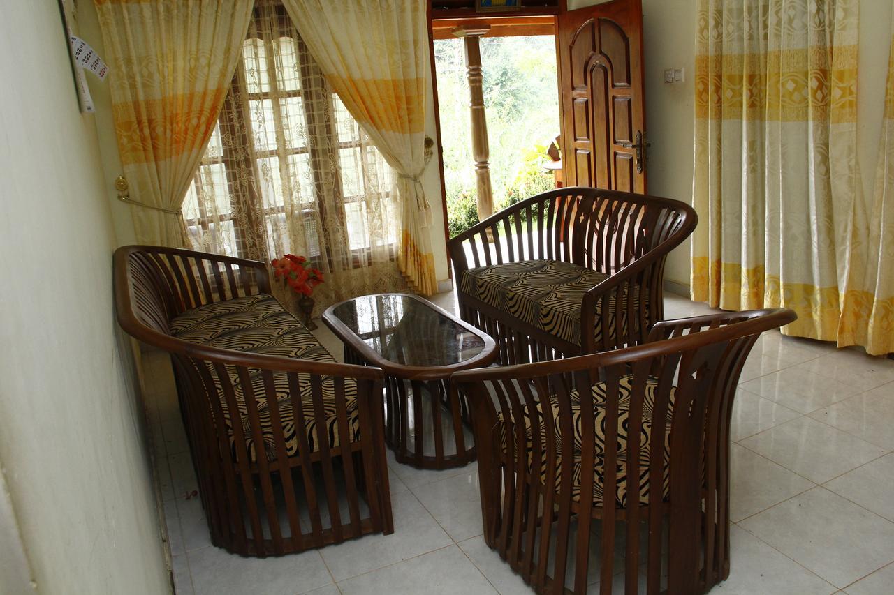 Sinharaja Hostel 114 Денияя Екстериор снимка